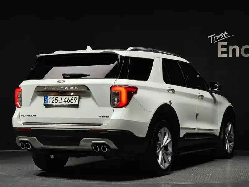 2021 Ford Explorer с пробегом 39 940 км