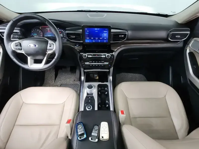 2022 Ford Explorer с пробегом 33 436 км