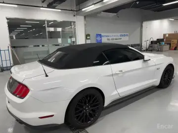 2022 Ford Mustang с пробегом 34 292 км