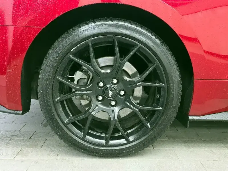 2022 Ford Mustang с пробегом 15 432 км