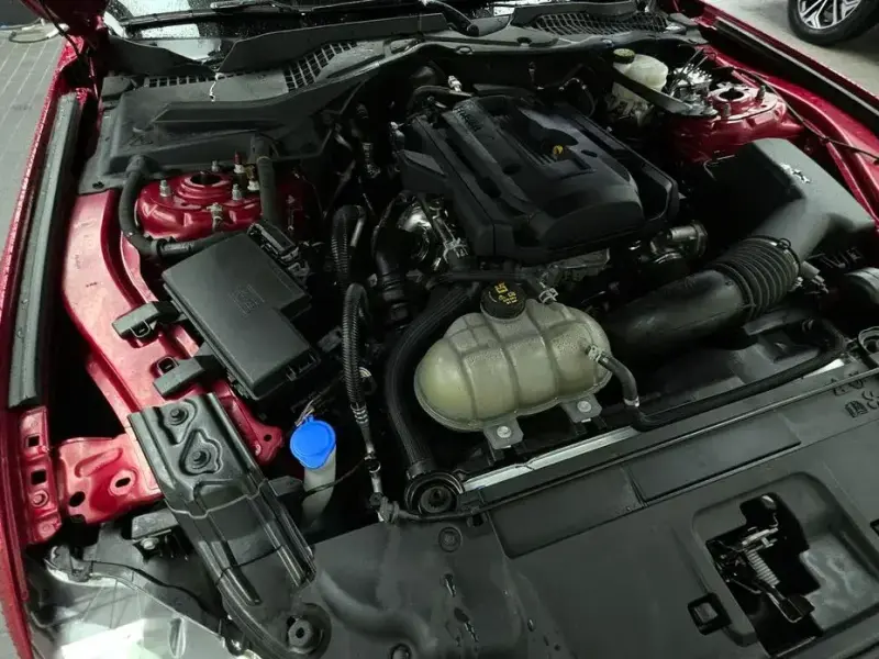 2022 Ford Mustang с пробегом 15 432 км