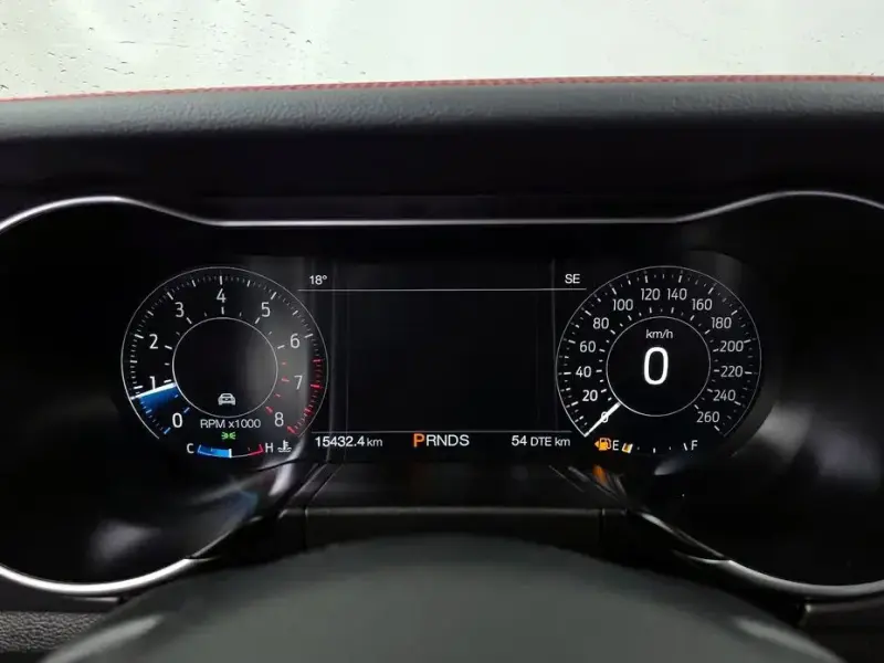 2022 Ford Mustang с пробегом 15 432 км