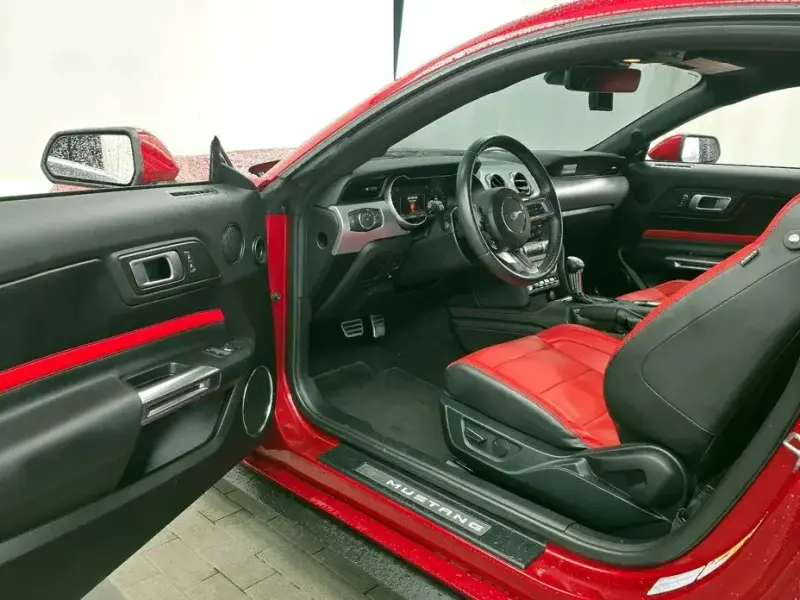 2022 Ford Mustang с пробегом 15 432 км
