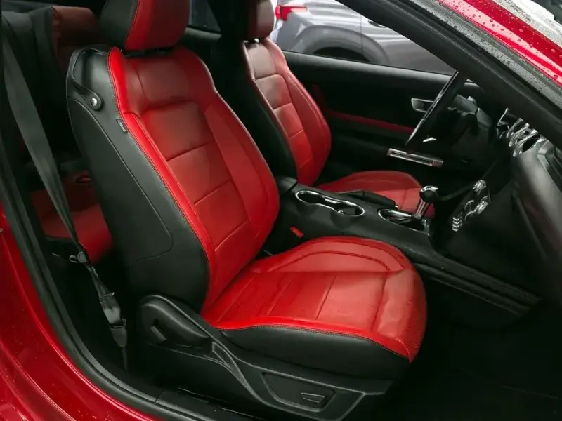 2022 Ford Mustang с пробегом 15 432 км