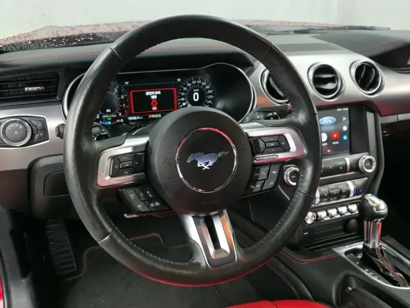 2022 Ford Mustang с пробегом 15 432 км