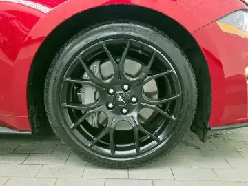 2022 Ford Mustang с пробегом 15 432 км