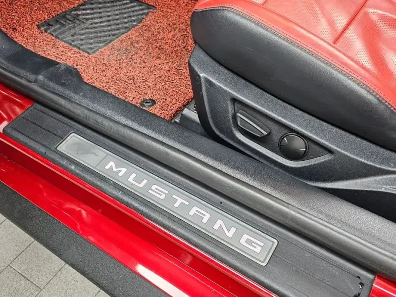 2022 Ford Mustang с пробегом 62 067 км