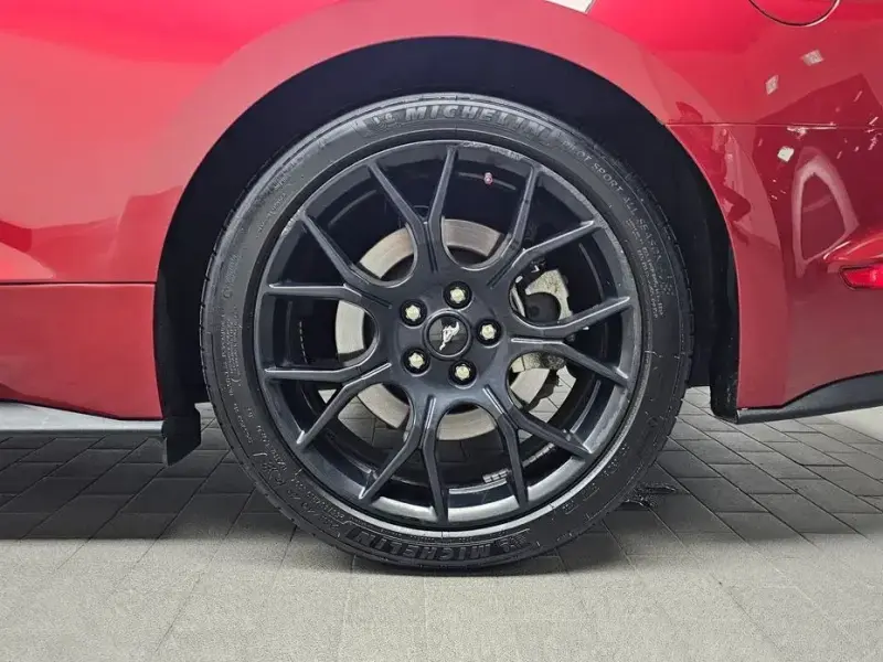 2022 Ford Mustang с пробегом 62 067 км