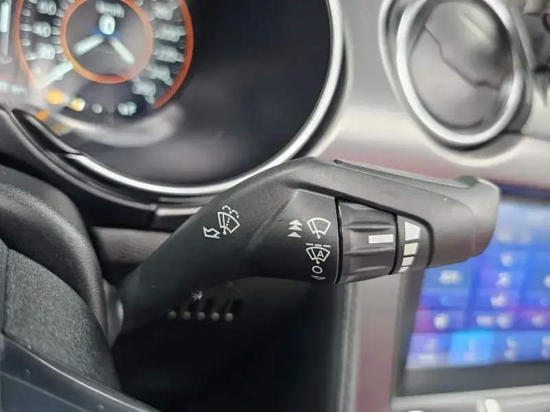 2022 Ford Mustang с пробегом 62 067 км