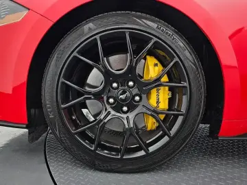 2020 Ford Mustang с пробегом 75 845 км