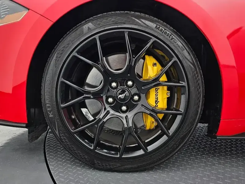 2020 Ford Mustang с пробегом 75 845 км