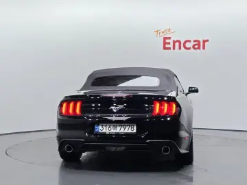 2021 Ford Mustang с пробегом 68 679 км