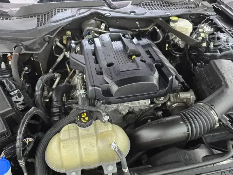 2021 Ford Mustang с пробегом 68 679 км