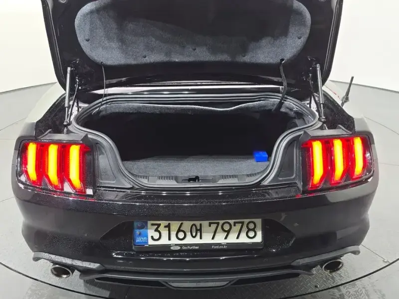 2021 Ford Mustang с пробегом 68 679 км