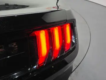 2021 Ford Mustang с пробегом 68 679 км