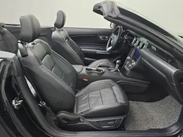 2021 Ford Mustang с пробегом 68 679 км