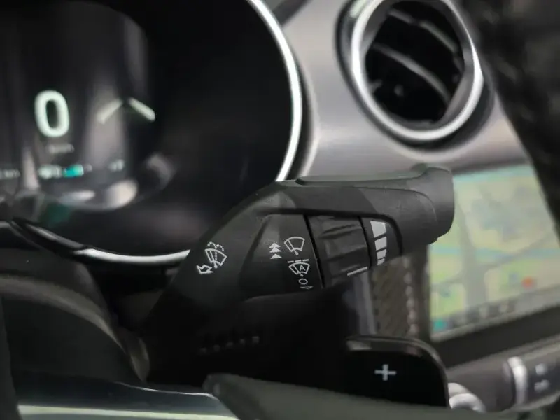2021 Ford Mustang с пробегом 68 679 км