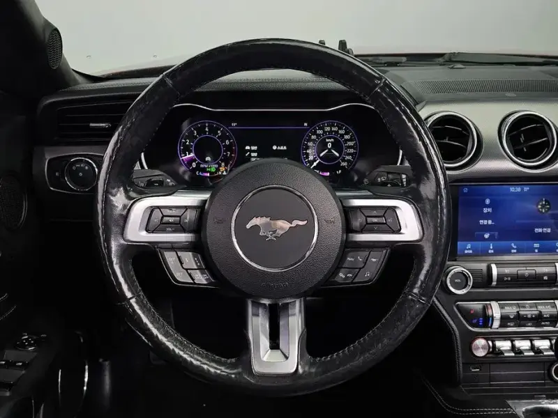 2021 Ford Mustang с пробегом 104 022 км