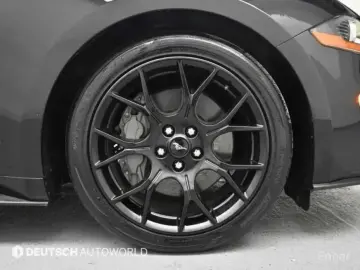 2022 Ford Mustang с пробегом 49 156 км