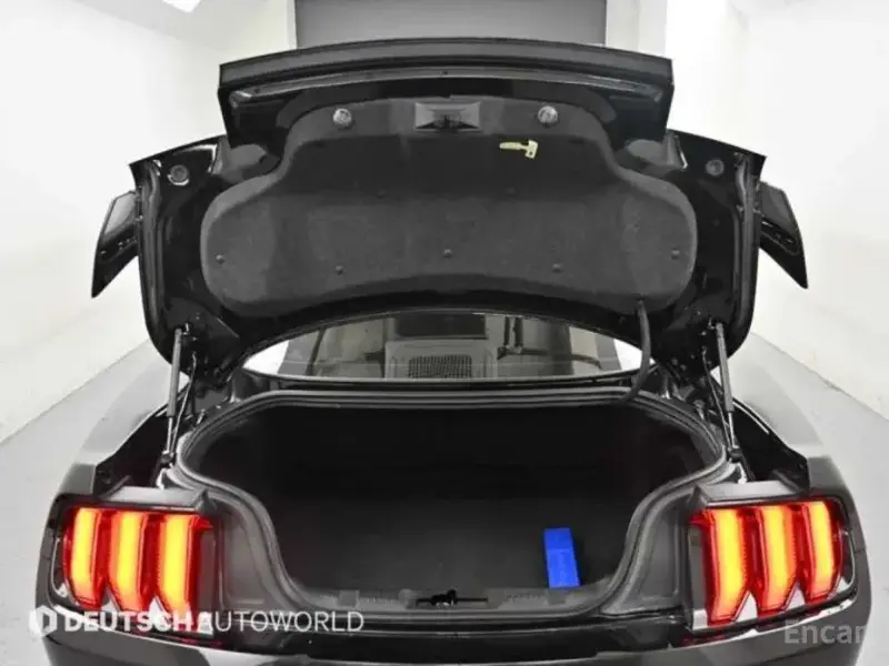 2022 Ford Mustang с пробегом 49 156 км