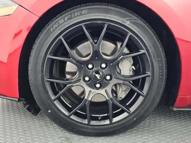 2022 Ford Mustang с пробегом 49 877 км