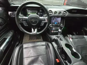 2019 Ford Mustang с пробегом 106 680 км
