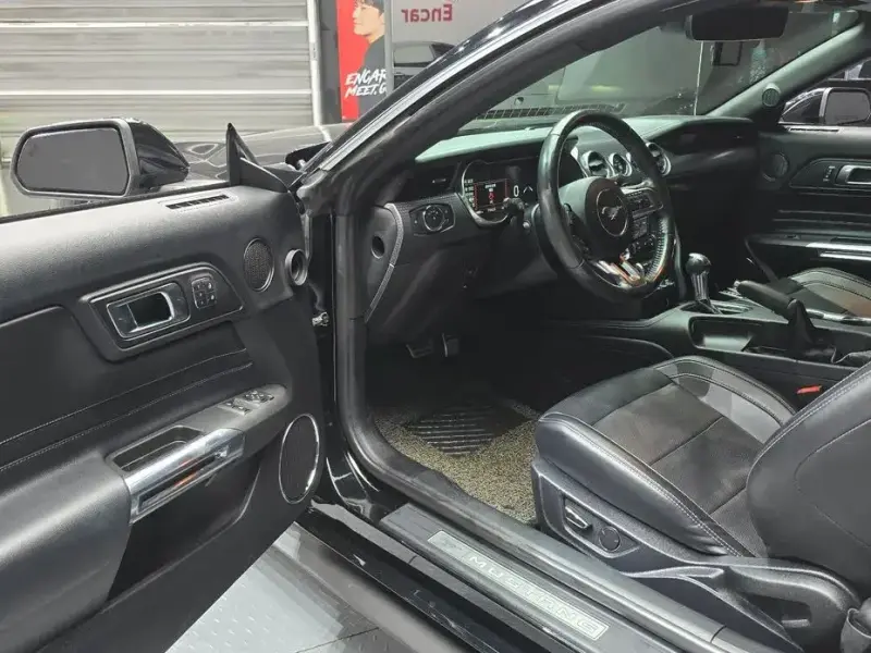 2019 Ford Mustang с пробегом 106 680 км