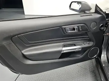 2020 Ford Mustang с пробегом 68 605 км