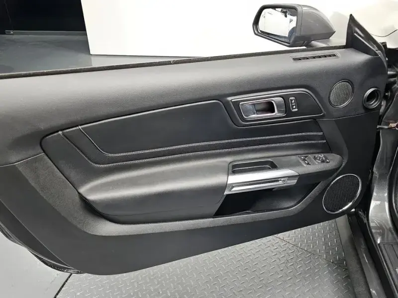2020 Ford Mustang с пробегом 68 605 км
