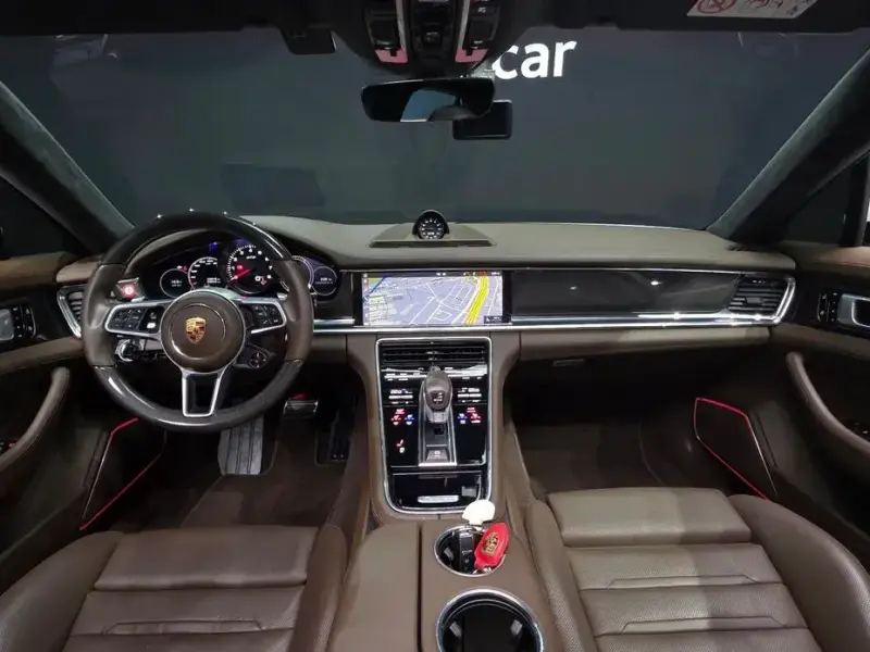 2020 Porsche Panamera с пробегом 53 518 км