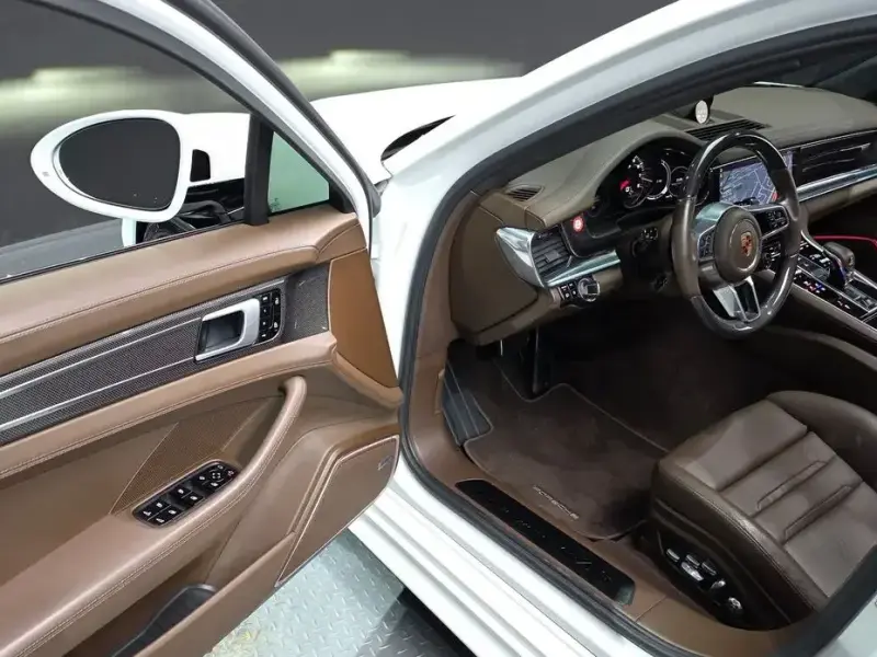 2020 Porsche Panamera с пробегом 53 518 км