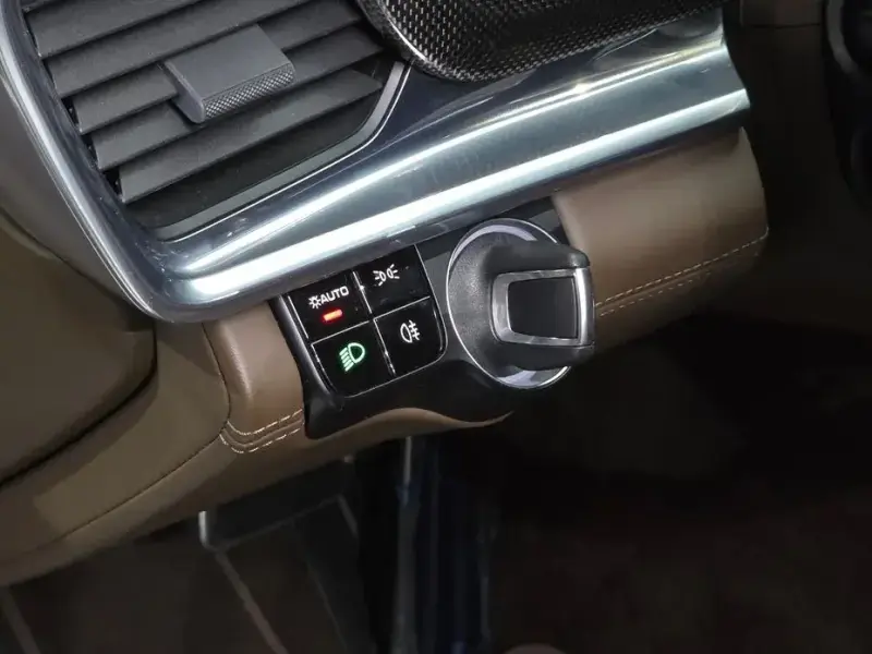 2020 Porsche Panamera с пробегом 53 518 км