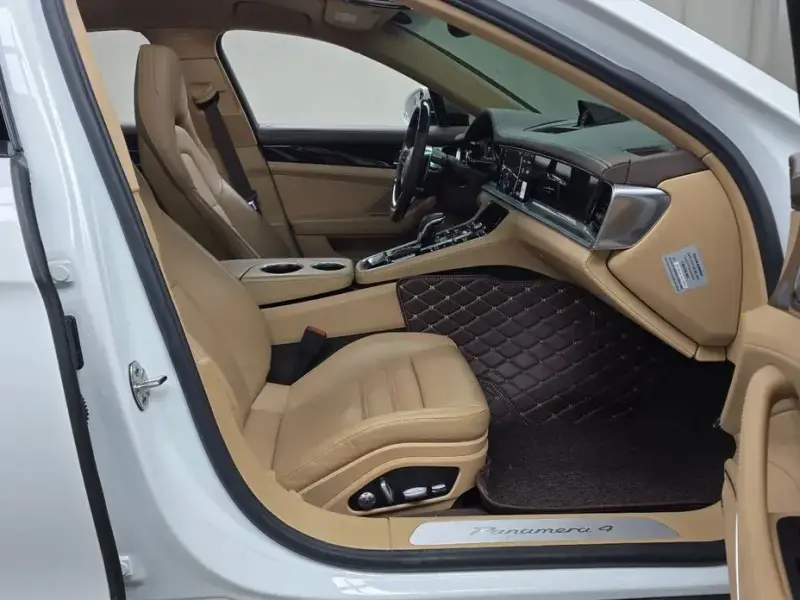 2018 Porsche Panamera с пробегом 27 239 км