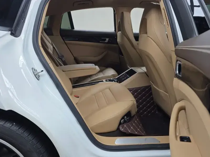2018 Porsche Panamera с пробегом 27 239 км