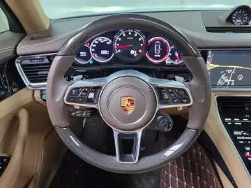 2018 Porsche Panamera с пробегом 27 239 км