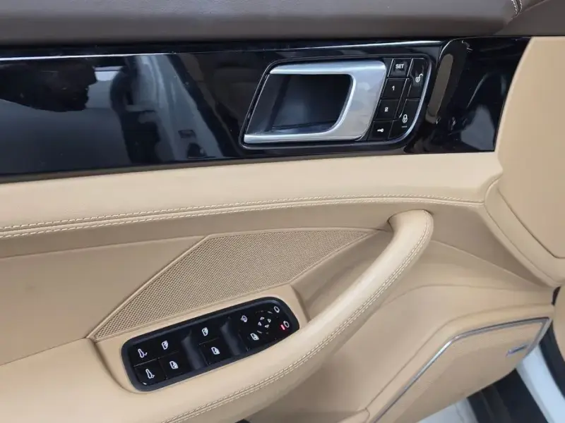 2018 Porsche Panamera с пробегом 27 239 км