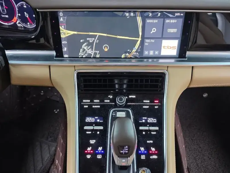 2018 Porsche Panamera с пробегом 27 239 км