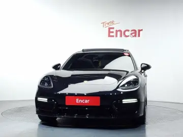 2020 Porsche Panamera с пробегом 13 275 км