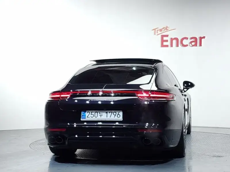 2020 Porsche Panamera с пробегом 13 275 км