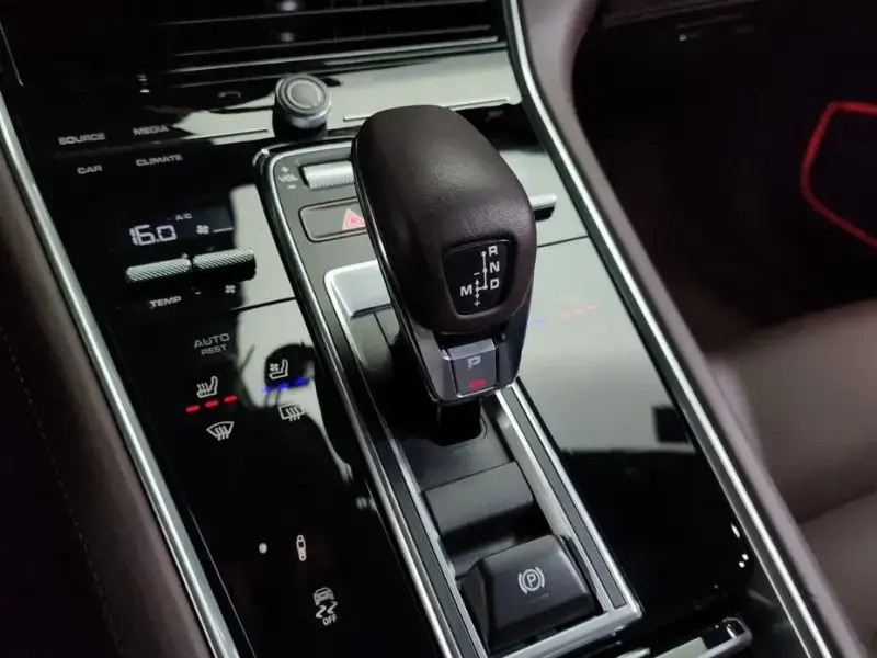 2020 Porsche Panamera с пробегом 13 275 км