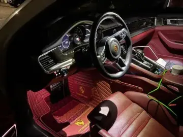 2019 Porsche Panamera с пробегом 55 000 км