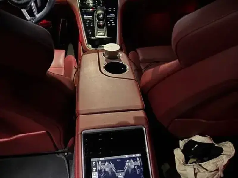 2019 Porsche Panamera с пробегом 55 000 км