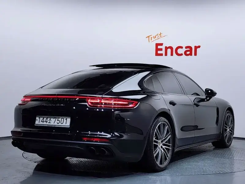 2020 Porsche Panamera с пробегом 37 722 км
