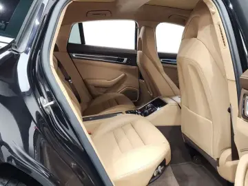 2020 Porsche Panamera с пробегом 37 722 км