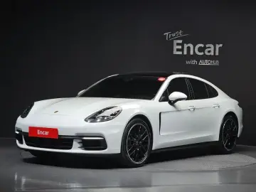 2020 Porsche Panamera с пробегом 14 651 км