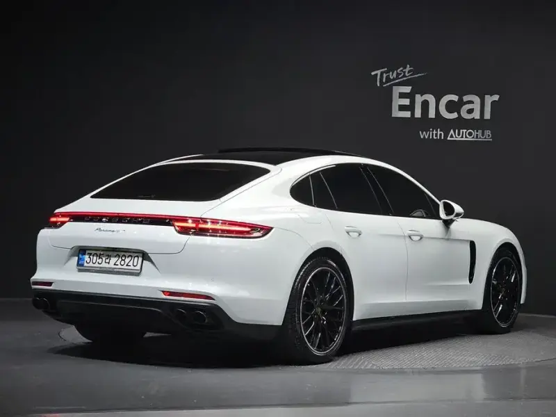 2020 Porsche Panamera с пробегом 14 651 км