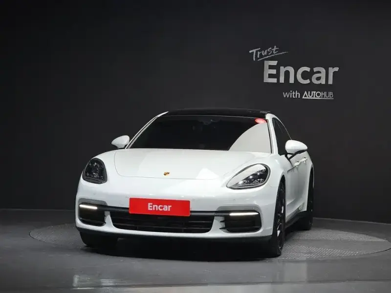2020 Porsche Panamera с пробегом 14 651 км