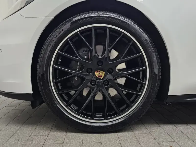 2020 Porsche Panamera с пробегом 14 651 км