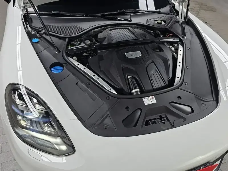2020 Porsche Panamera с пробегом 14 651 км