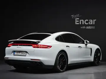 2018 Porsche Panamera с пробегом 59 589 км